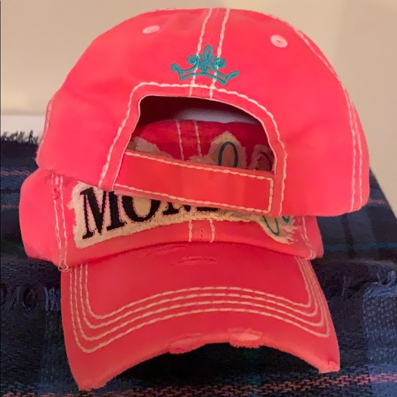 Mom life Distressed cap - Picture 2 of 2